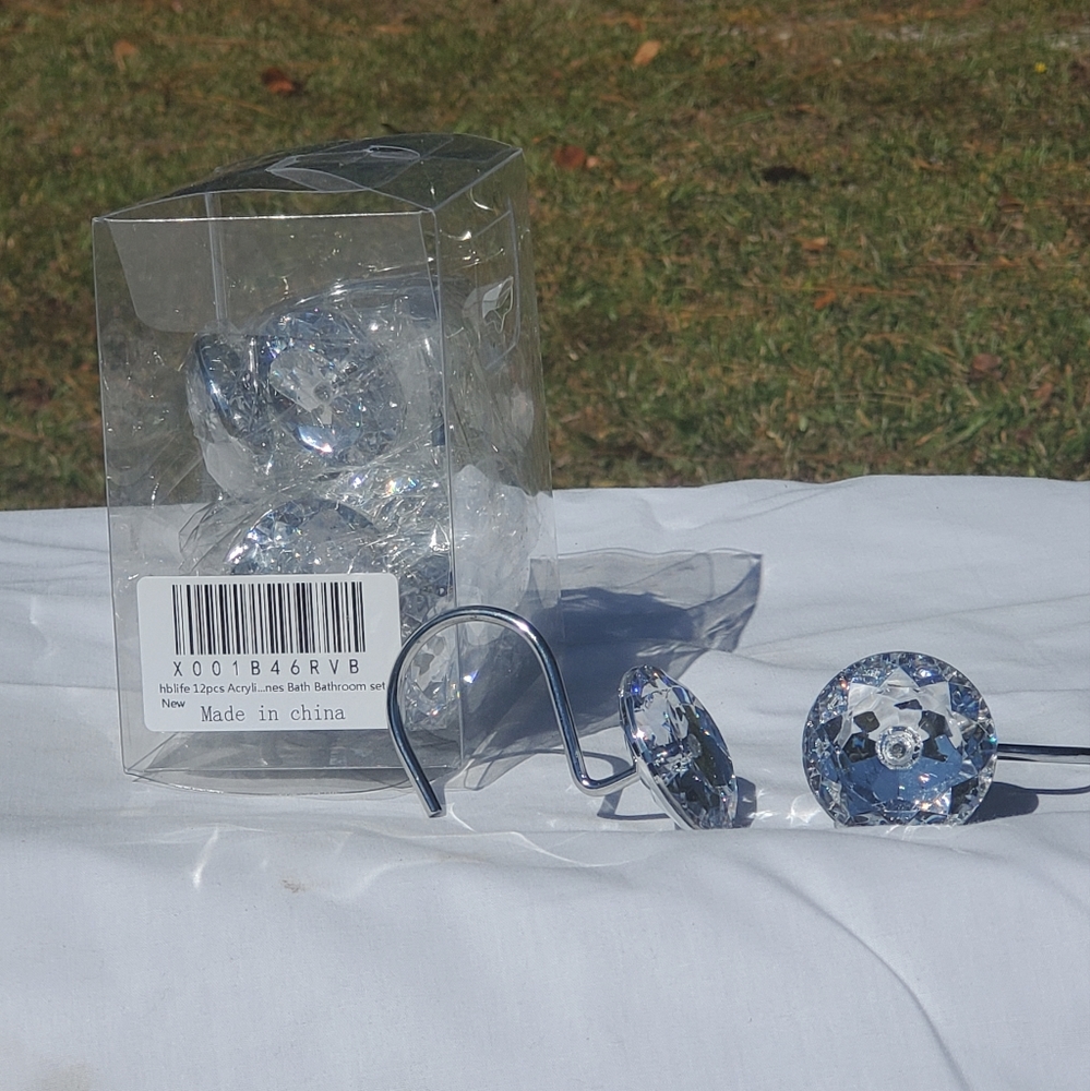 Diamond shower curtain hooks